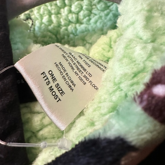 Disney brand Yoda sweatshirt - Picture 4 of 6